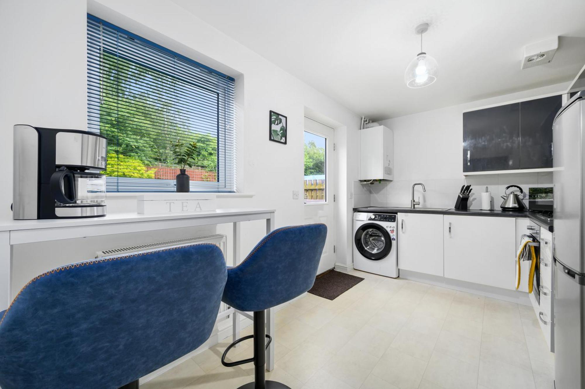Lovely Manchester House , Quiet Neighborhood, 6Mins To Coop Live Arena, Etihad Stadium & City Centre With Wifi & Free Private Parking Esterno foto